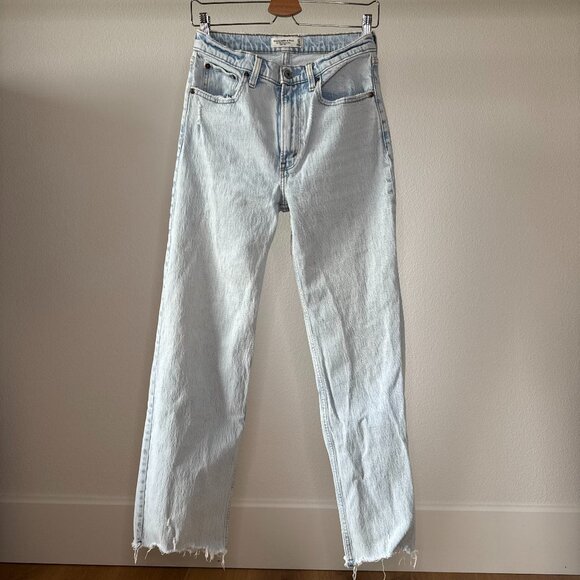 Abercrombie & Fitch 90s Mid Rise Straight Jeans | Light Wash Thick Denim 27 / 4R - Picture 3 of 12
